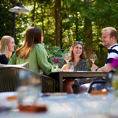 Auberge Du Bonheur Tilburg Bagian luar foto