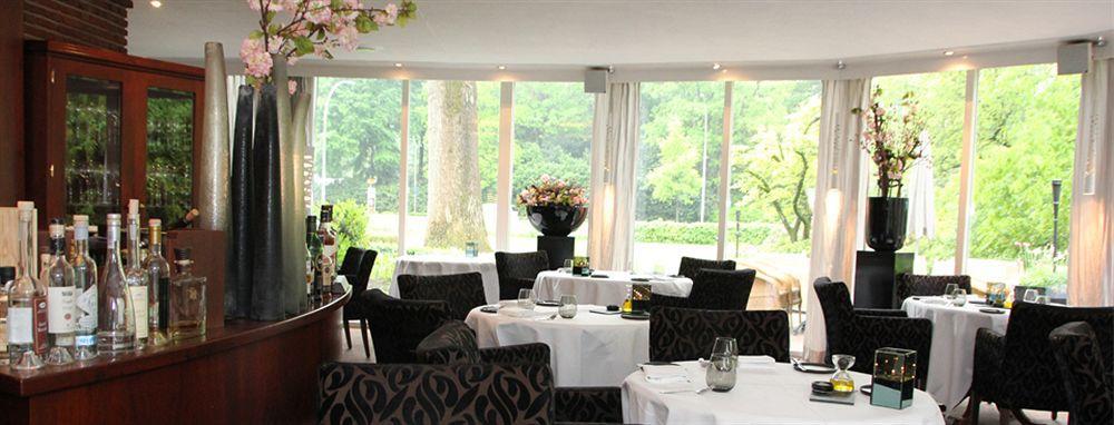 Auberge Du Bonheur Tilburg Bagian luar foto