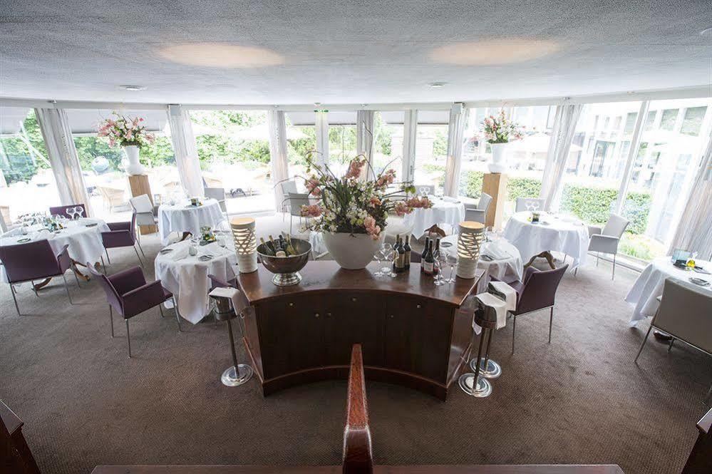 Auberge Du Bonheur Tilburg Bagian luar foto